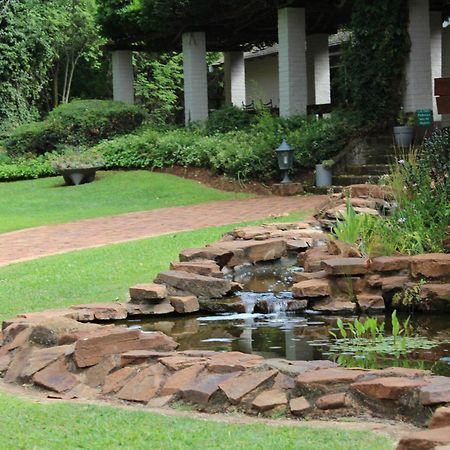 Whispering Pines Country Estate Villa Magaliesburg Exteriör bild