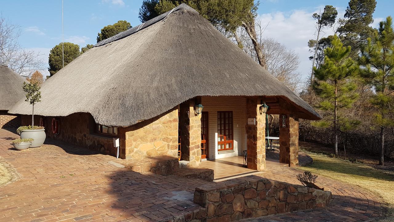 Whispering Pines Country Estate Villa Magaliesburg Exteriör bild